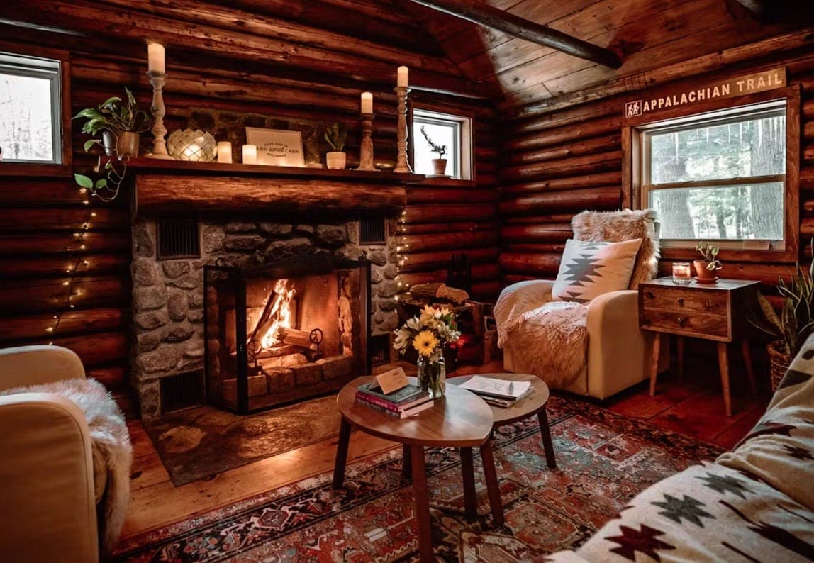 Kindred home decorated for the holidays