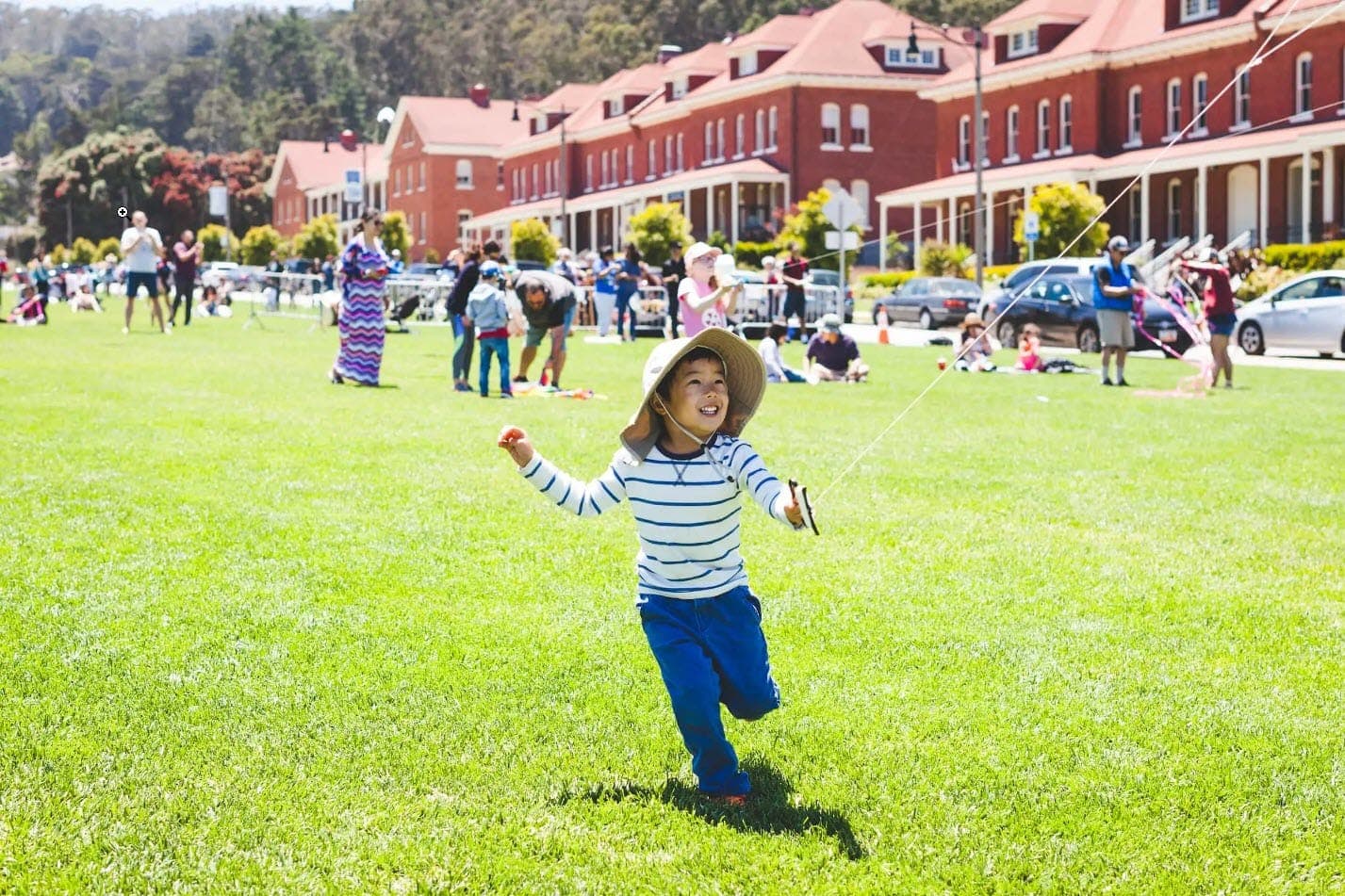 Main Parade Lawn Kite Festival - presidio.gov